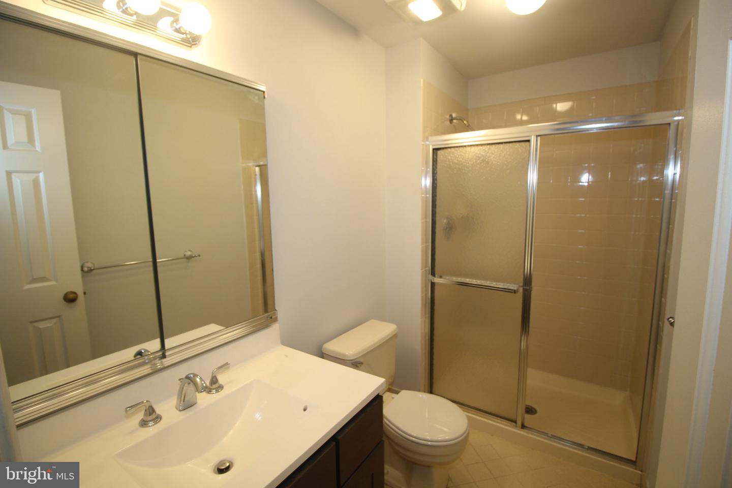 681a Rose Hollow Dr Property Photo 22