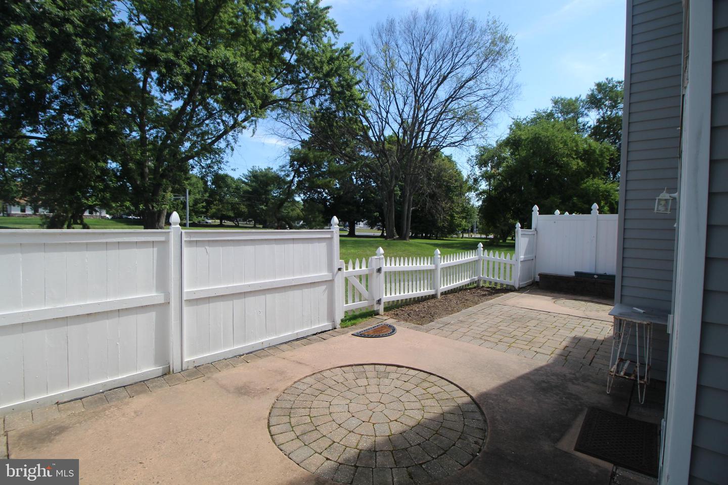 681a Rose Hollow Dr Property Photo 25