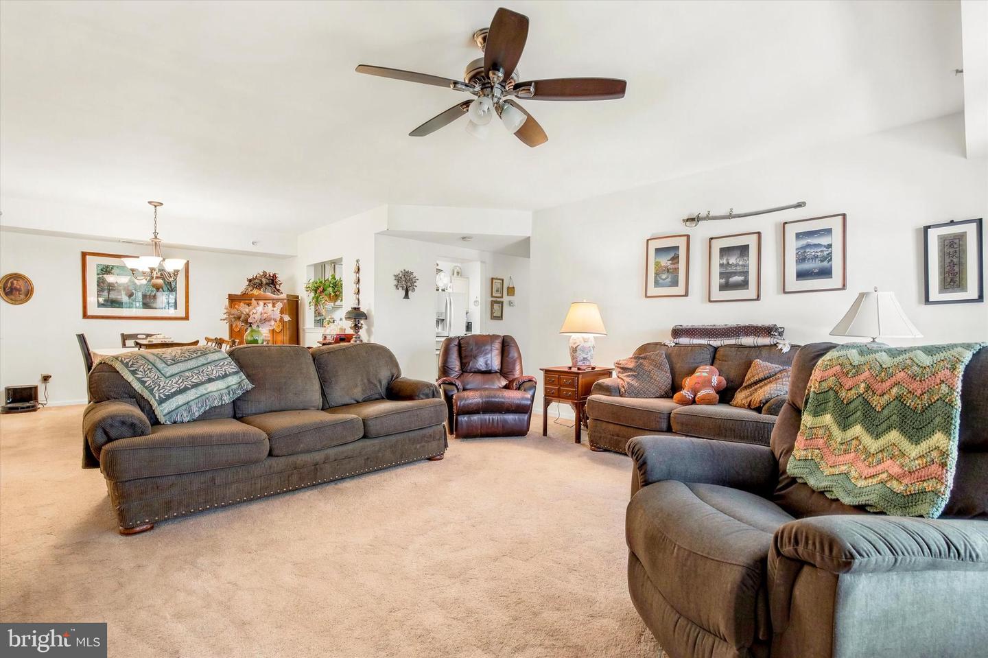 690 Jakob Pl Property Photo 3