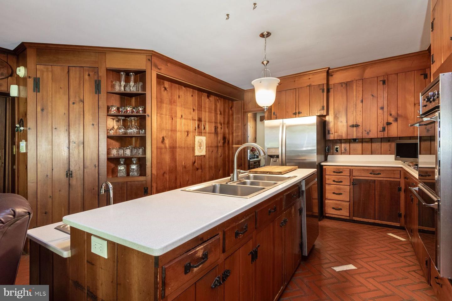2349 Valley Rd Property Photo 27