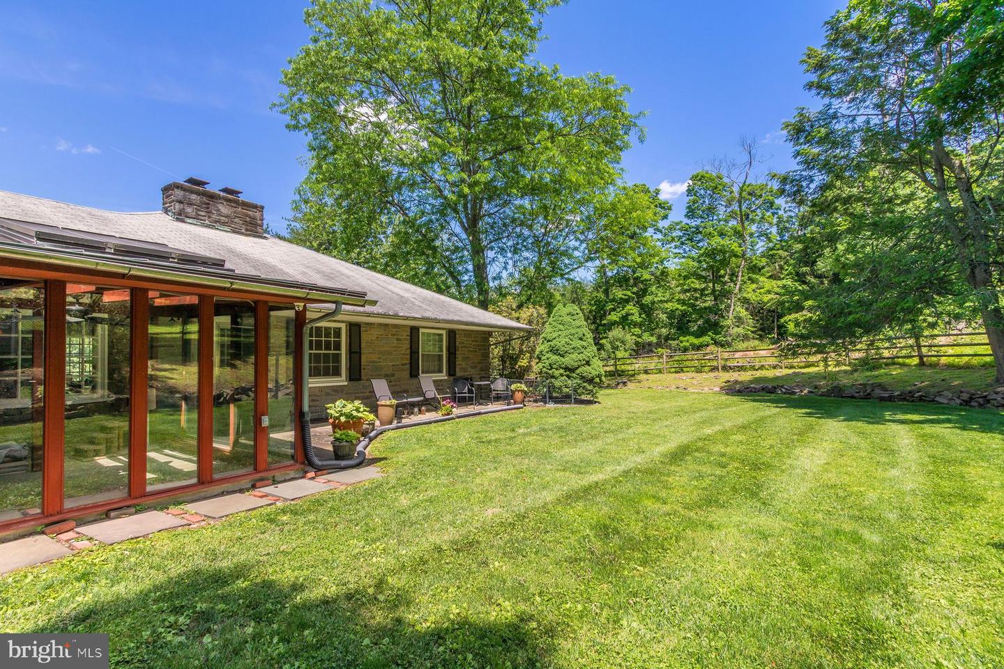 2349 Valley Rd Property Photo 36