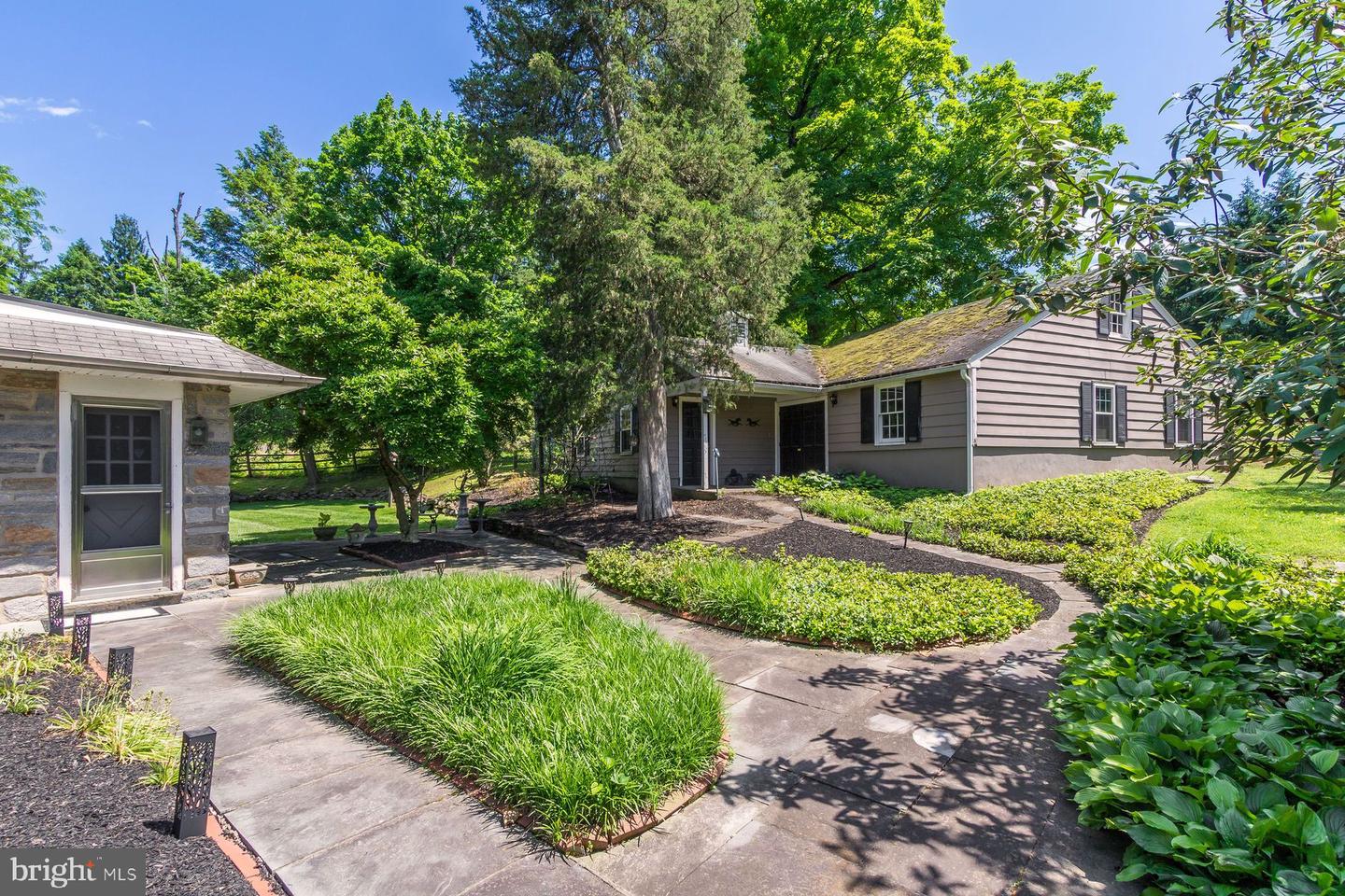 2349 Valley Rd Property Photo 39