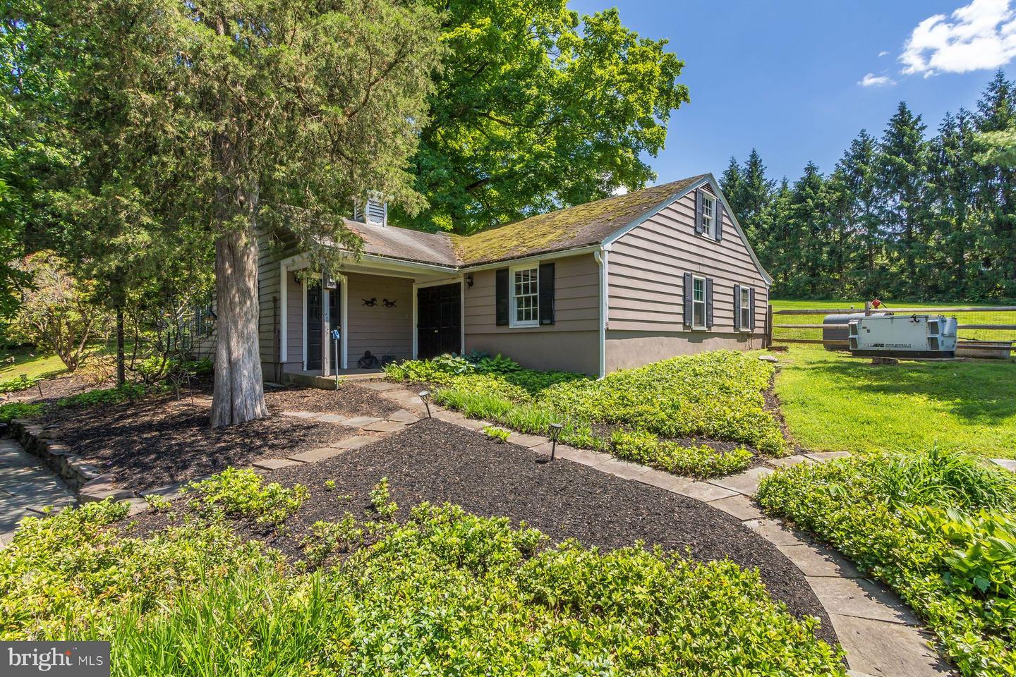 2349 Valley Rd Property Photo 40