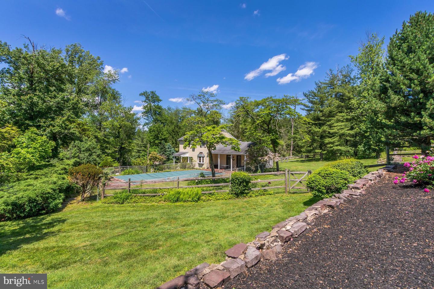 2349 Valley Rd Property Photo 49