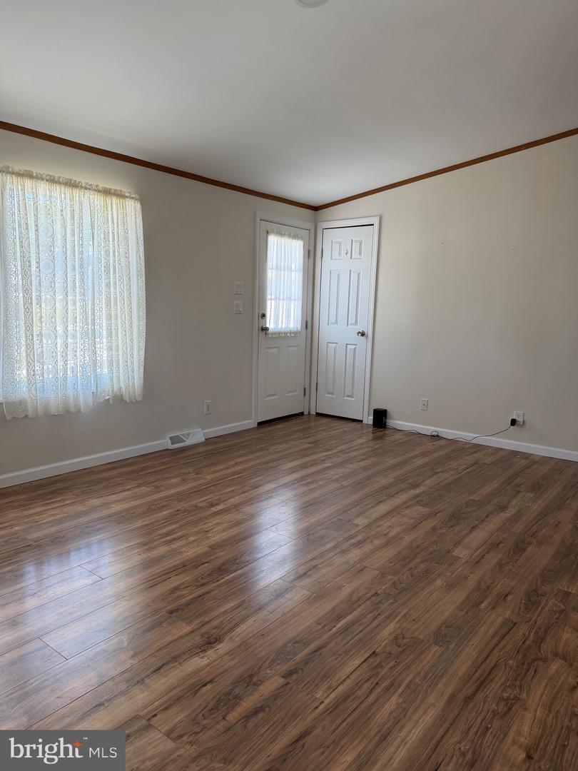 3421 Rose Ave Property Photo 4