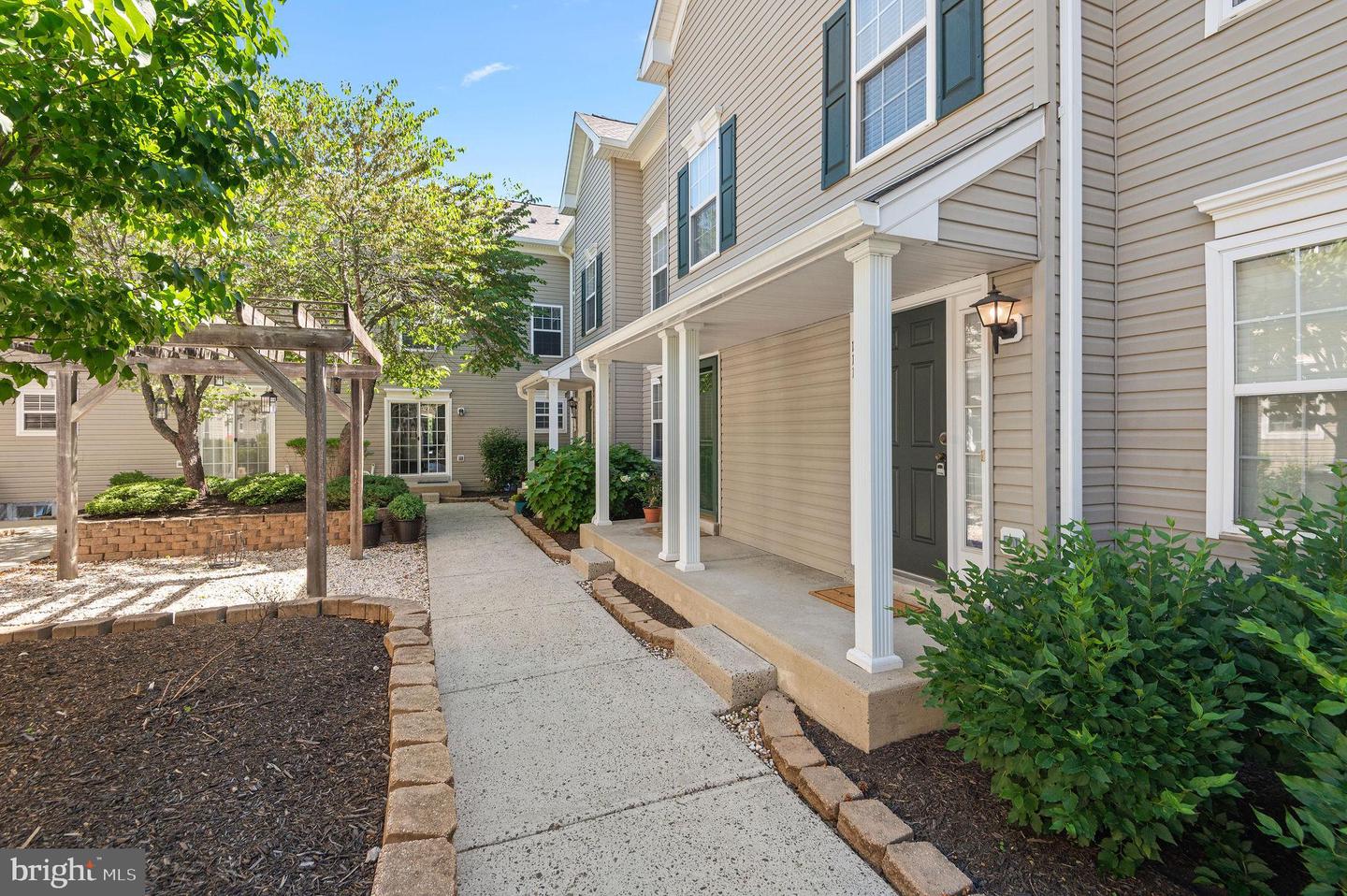 111 Fulgens Ct #158 Property Photo 1