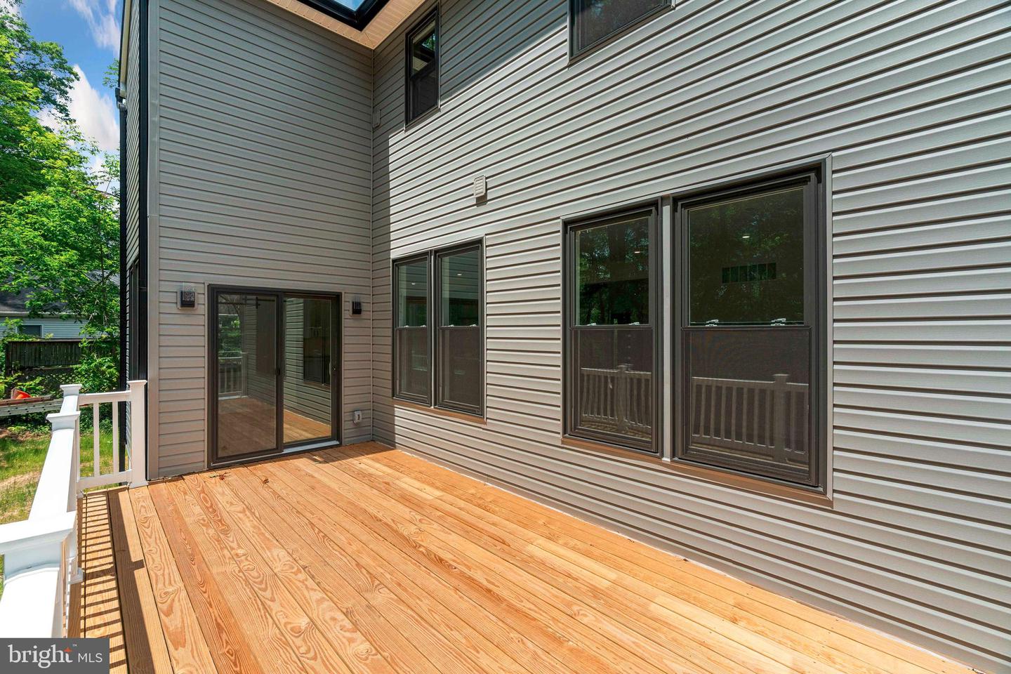 2947 Bridge St Property Photo 16