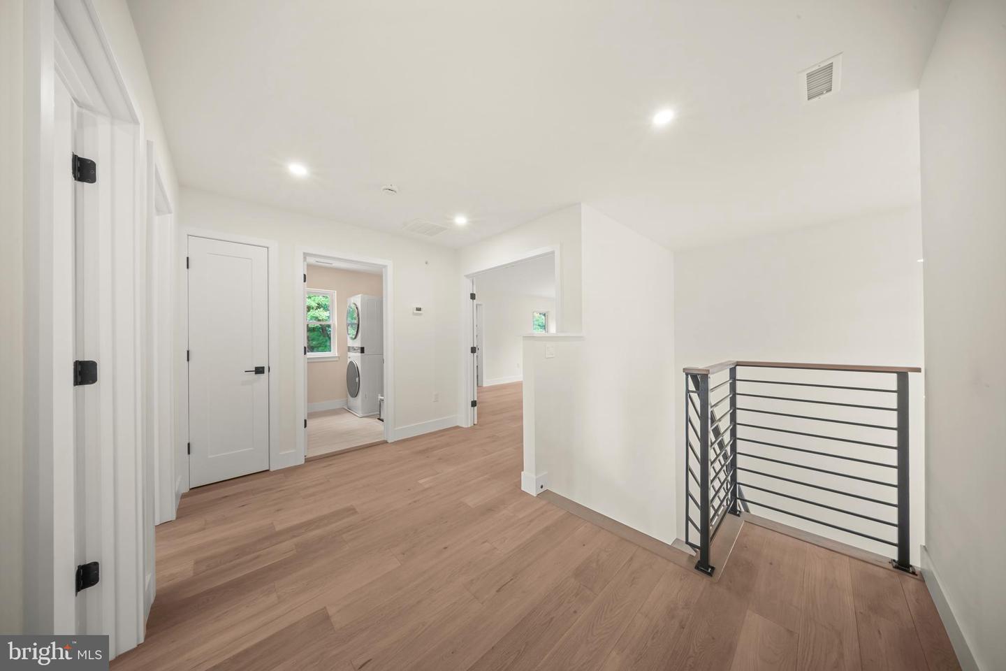 2947 Bridge St Property Photo 24
