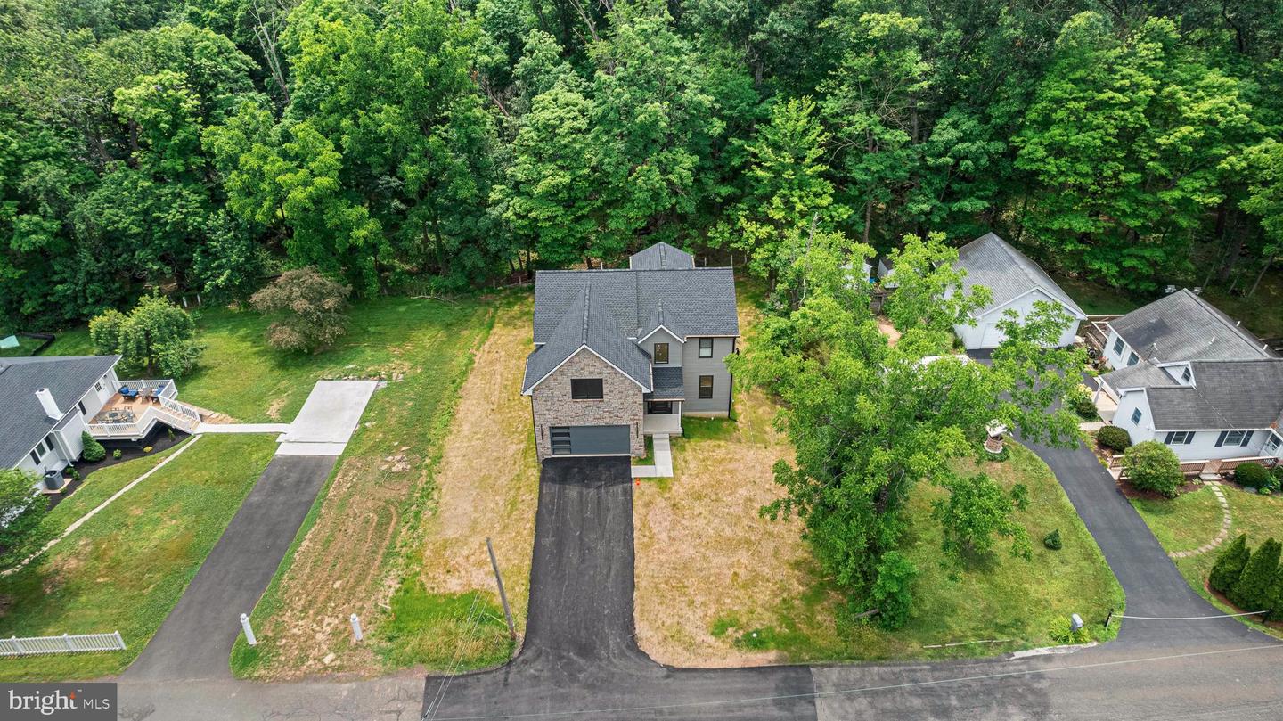 2947 Bridge St Property Photo 47
