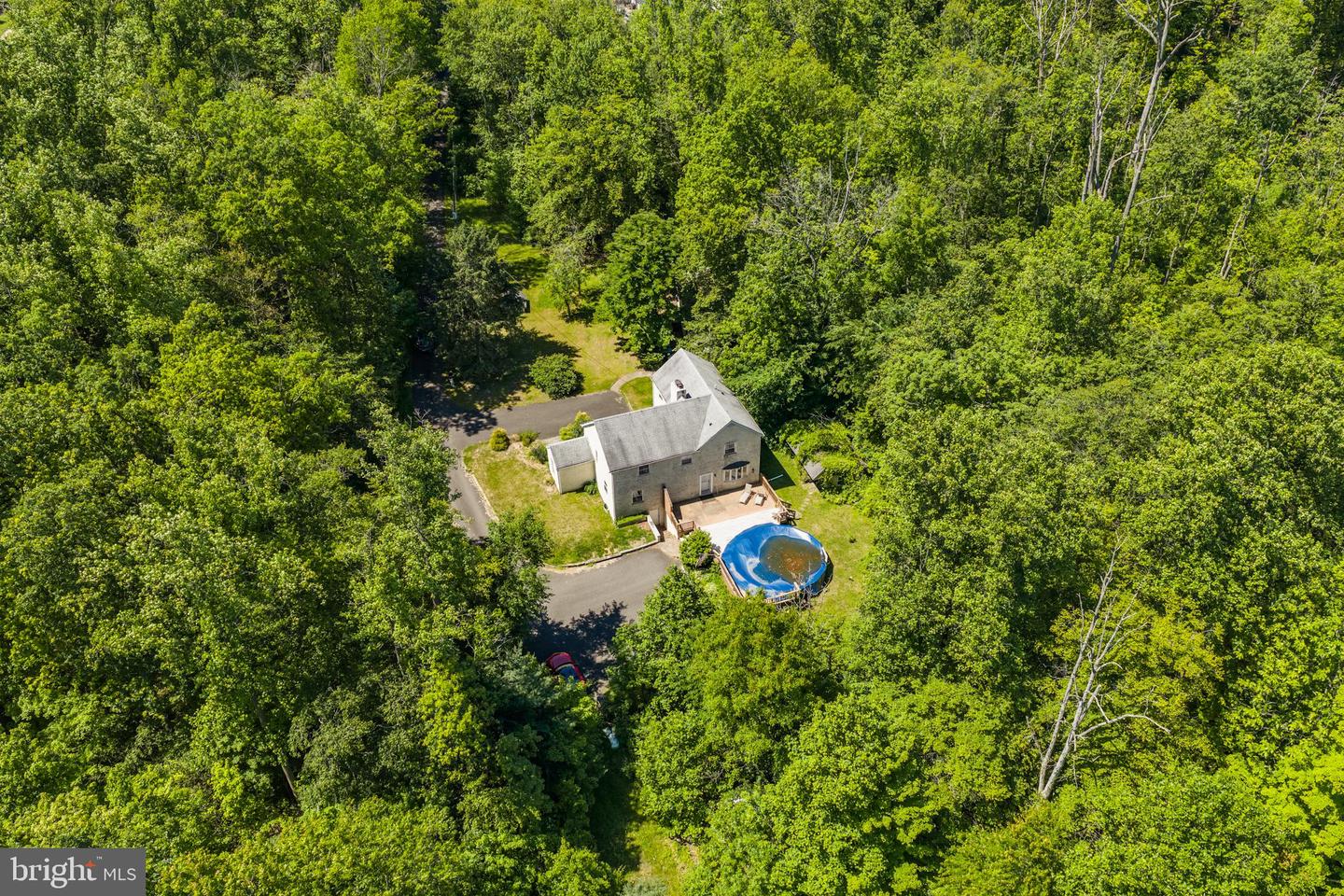 305 Thousand Acre Rd Property Photo 11