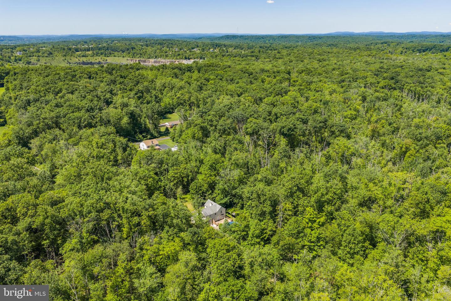 305 Thousand Acre Rd Property Photo 13