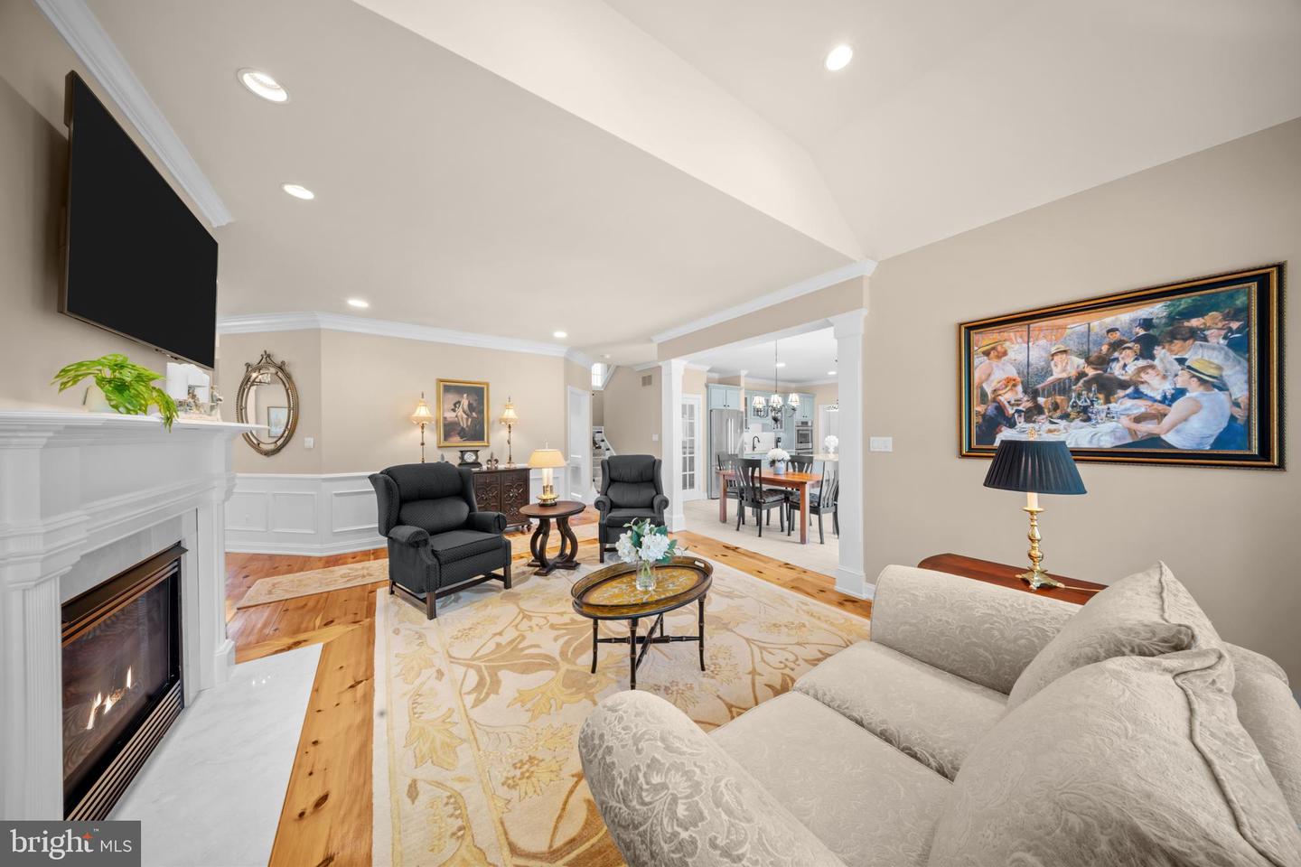 1102 Briar Way Property Photo 12