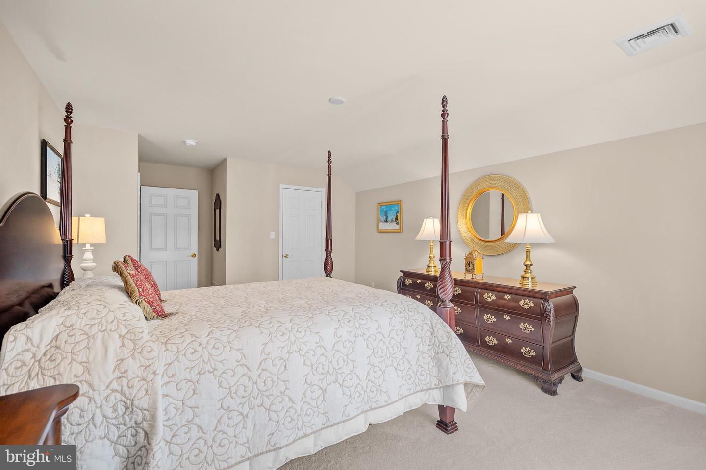 1102 Briar Way Property Photo 38