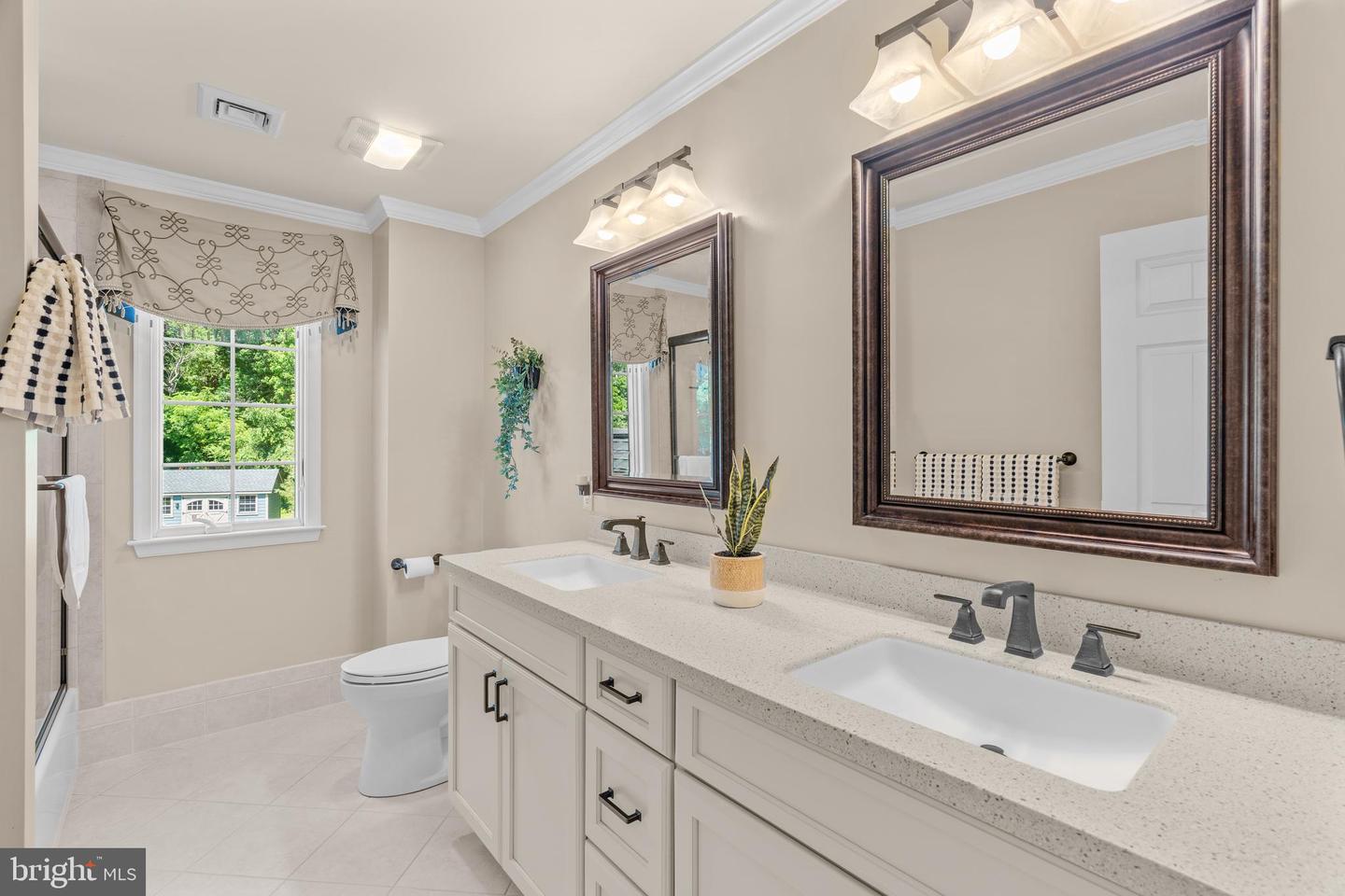 1102 Briar Way Property Photo 45