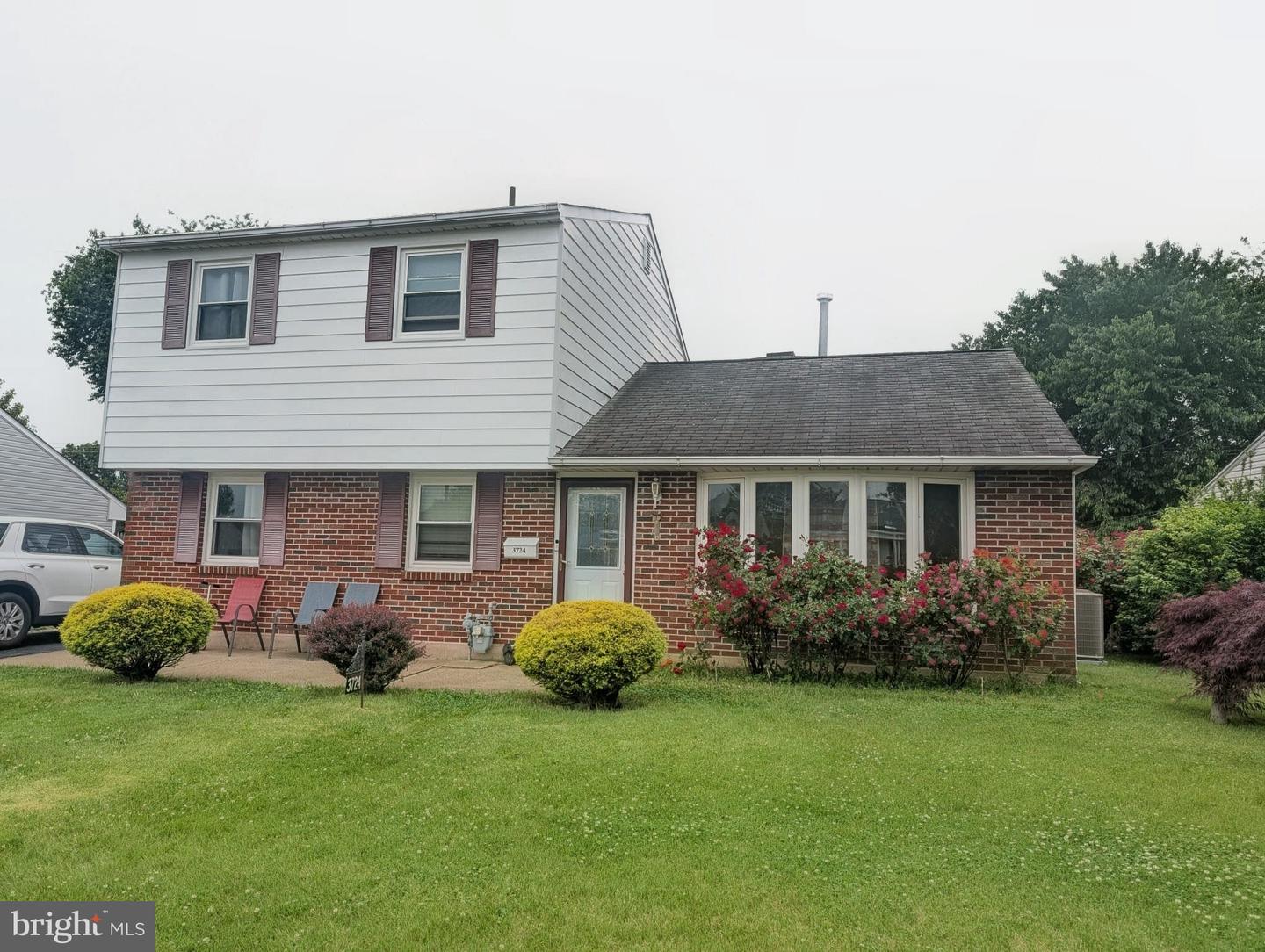 3724 Devonshire Pl Property Photo 2