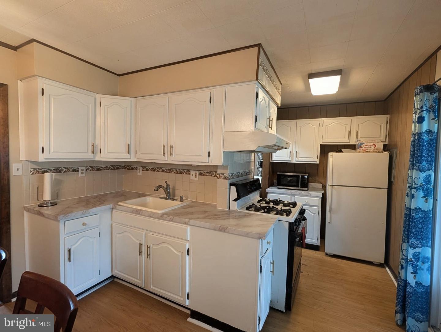 3724 Devonshire Pl Property Photo 11