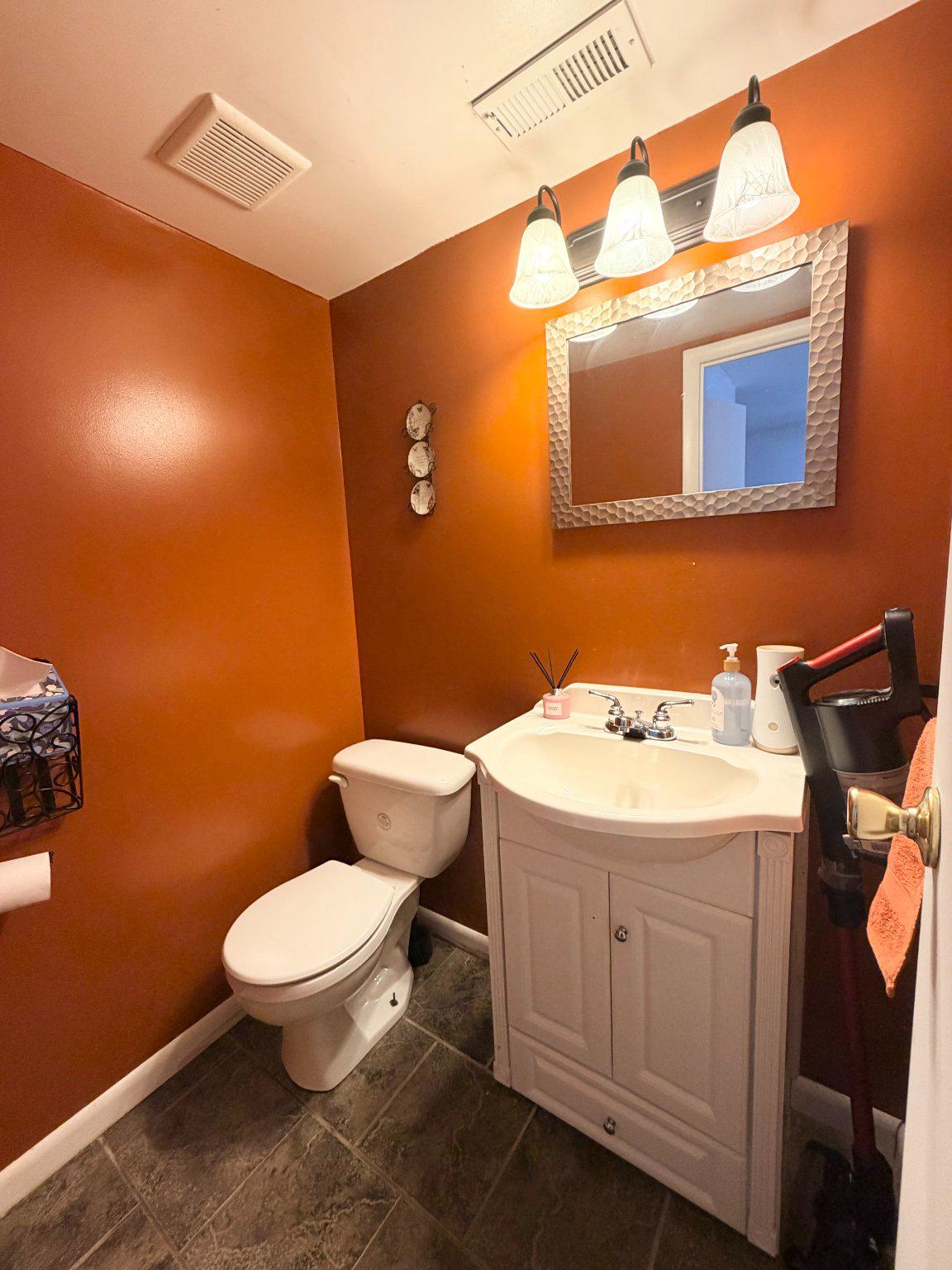 4936 Oxford Ct Property Photo 9