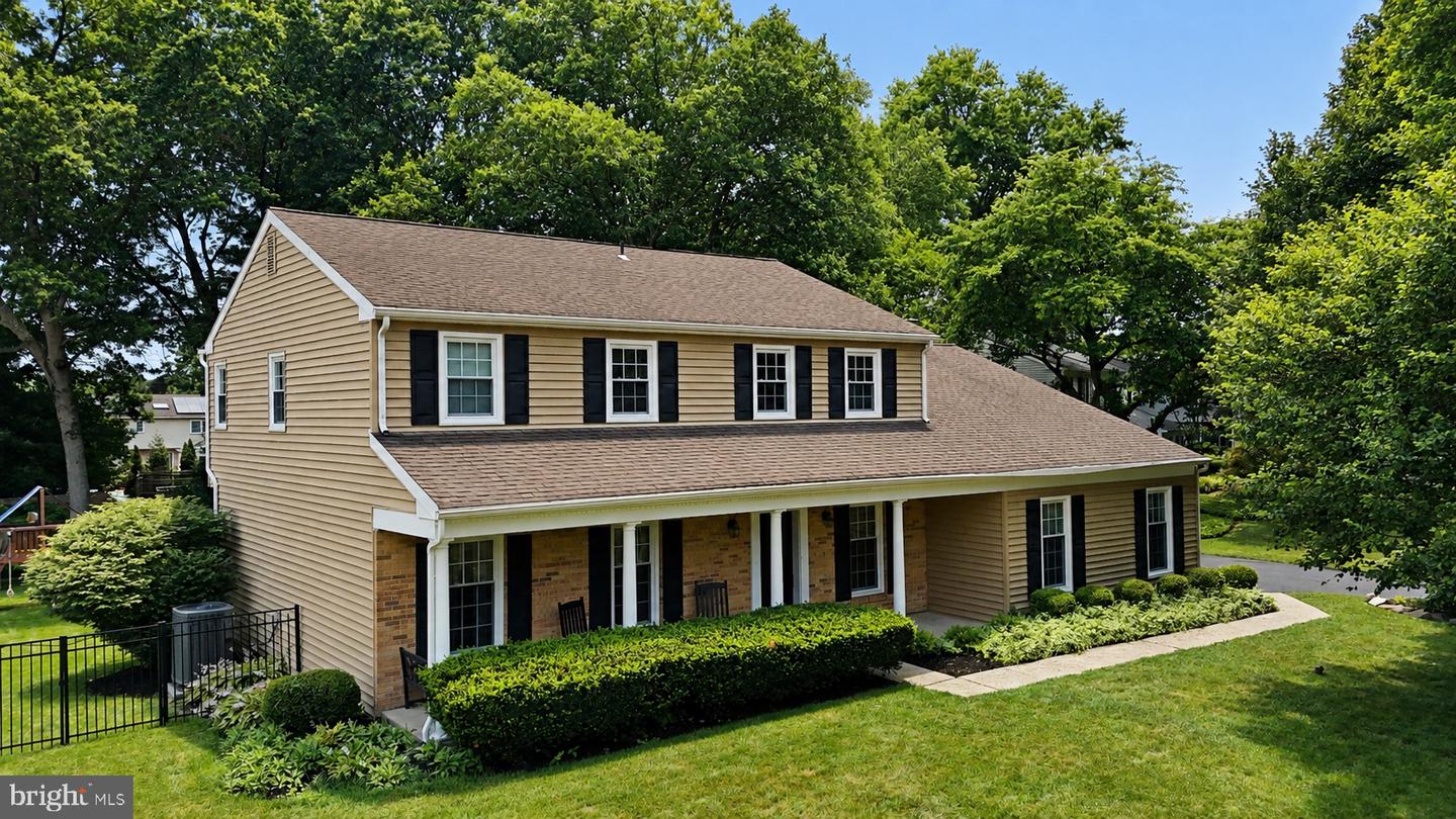 817 Stark Cir Property Photo 1
