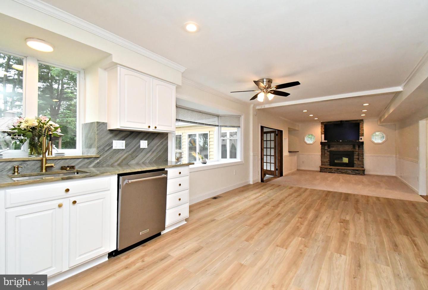 817 Stark Cir Property Photo 14