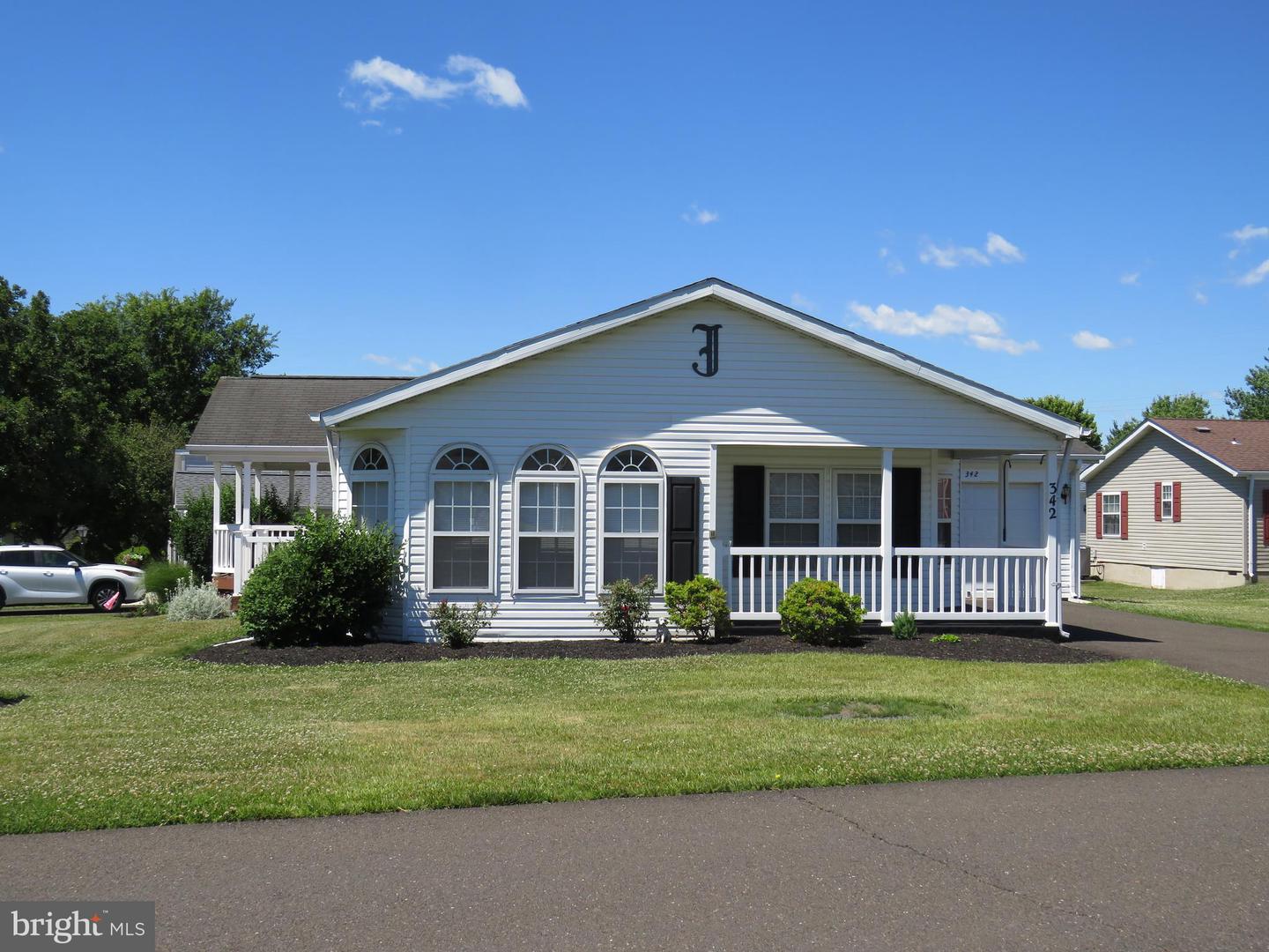 342 Spring Meadow Cir Property Photo 2