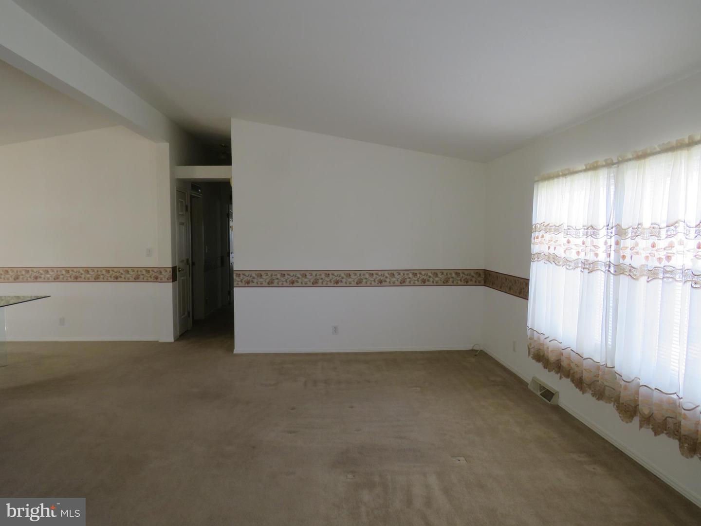 342 Spring Meadow Cir Property Photo 7