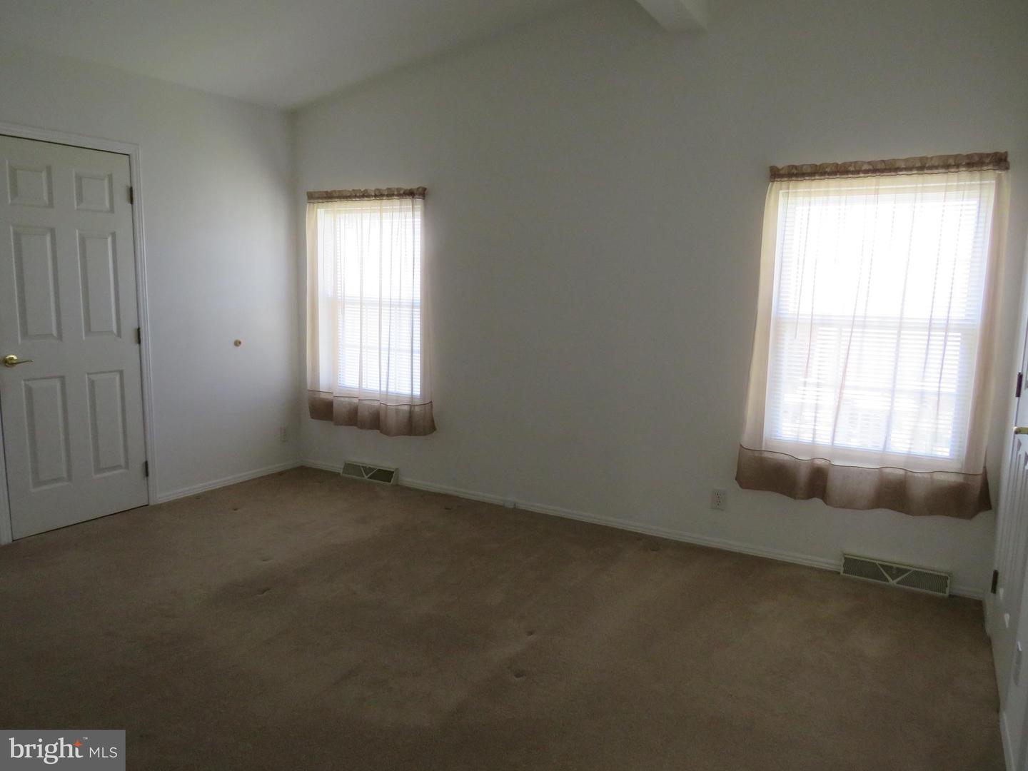 342 Spring Meadow Cir Property Photo 23