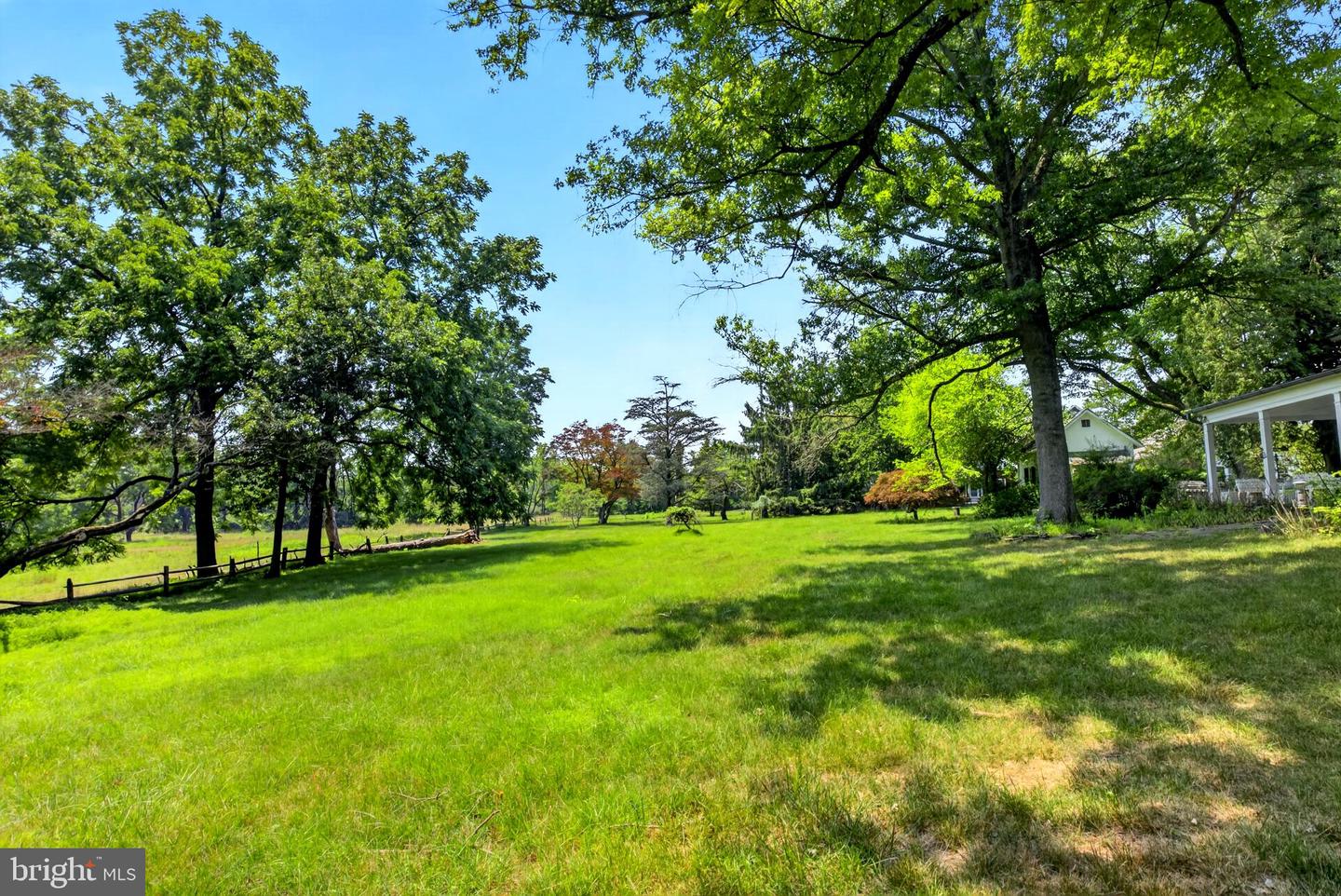 6693 Groveland Rd Property Photo 31