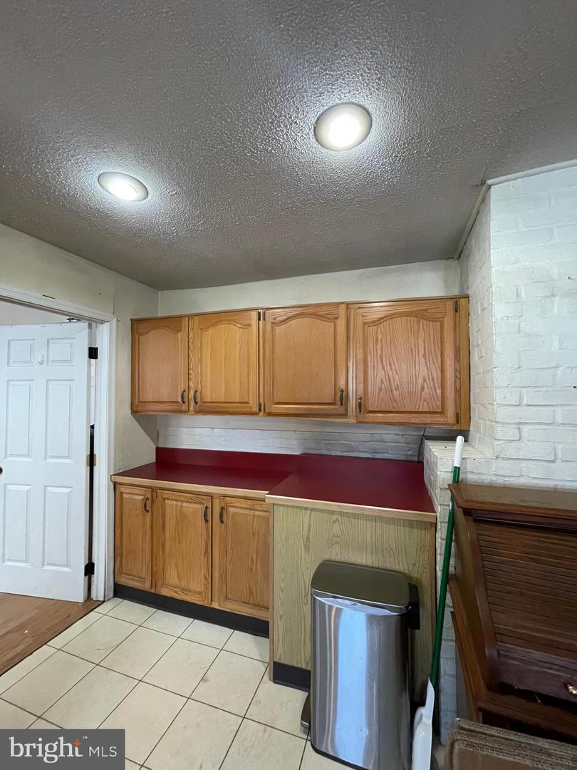 3 Lilac Ln Property Photo 17