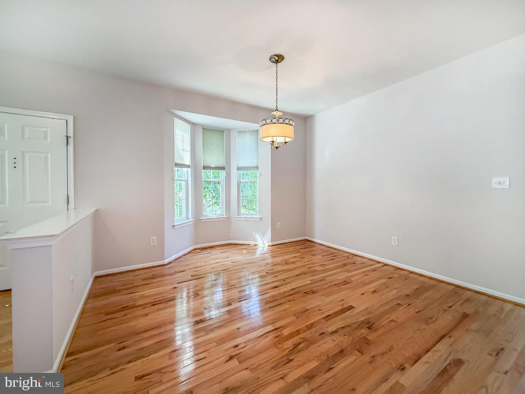 16 Dispatch Dr Property Photo 13