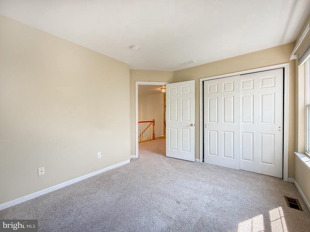 16 Dispatch Dr Property Photo 43