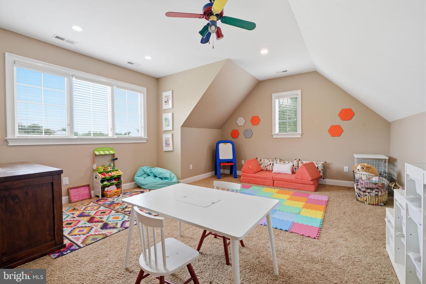 51 Wordsworth Dr Property Photo 45