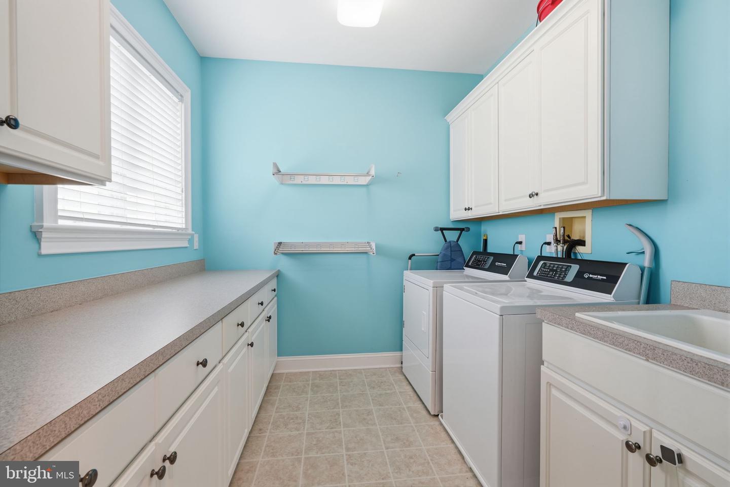 51 Wordsworth Dr Property Photo 48
