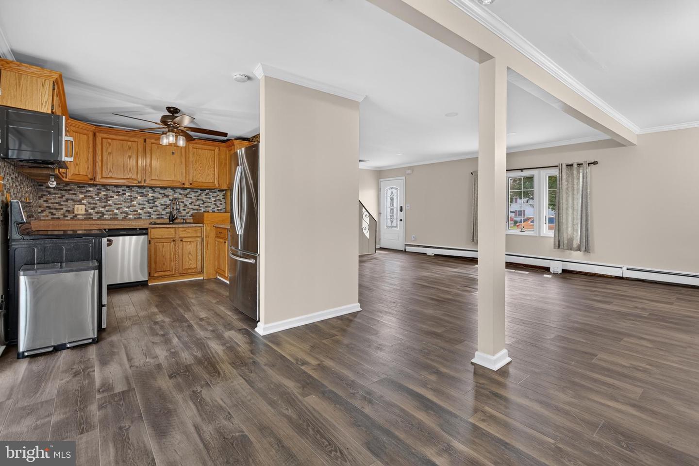 10 Indian Red Rd Property Photo 6