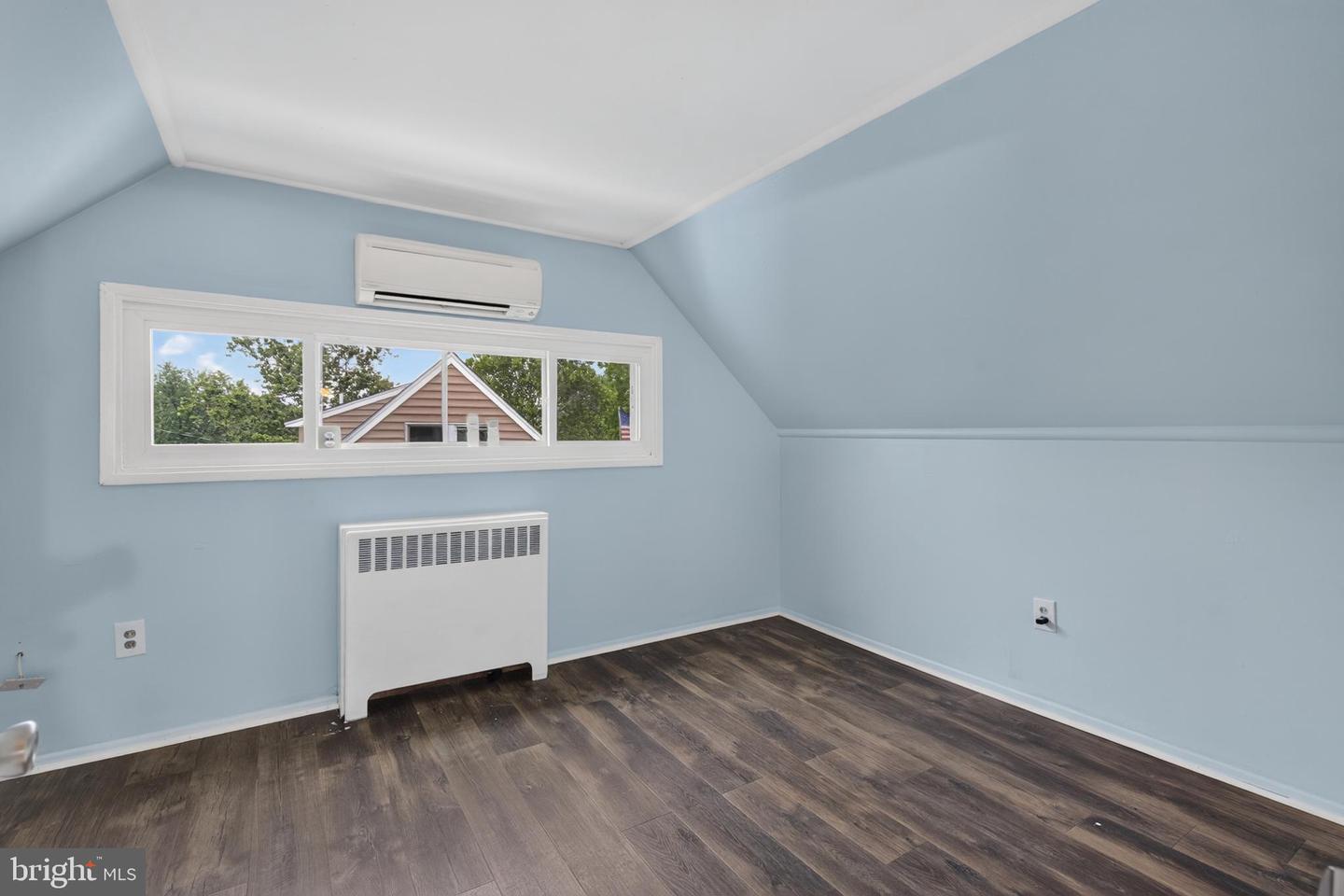 10 Indian Red Rd Property Photo 17