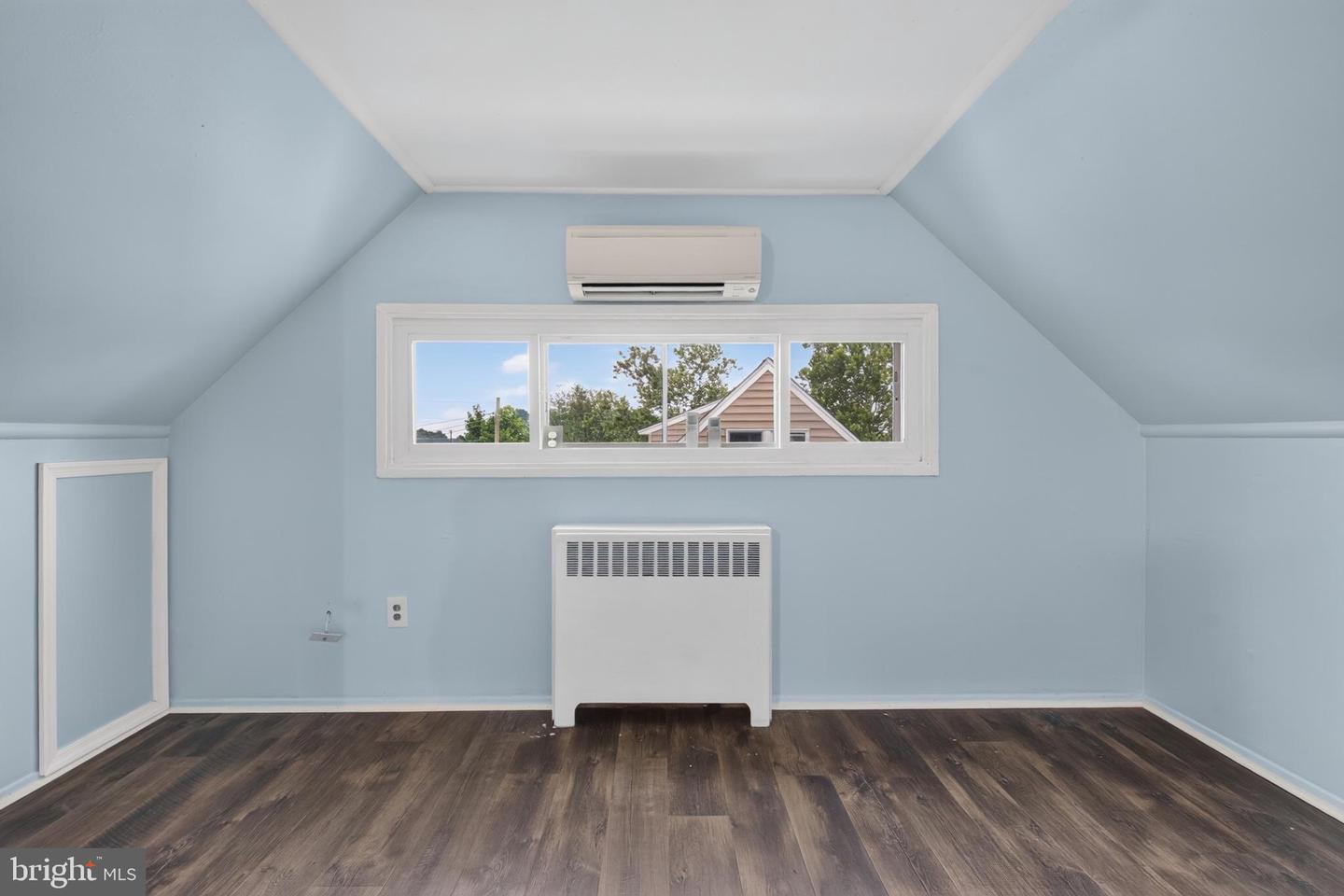 10 Indian Red Rd Property Photo 18