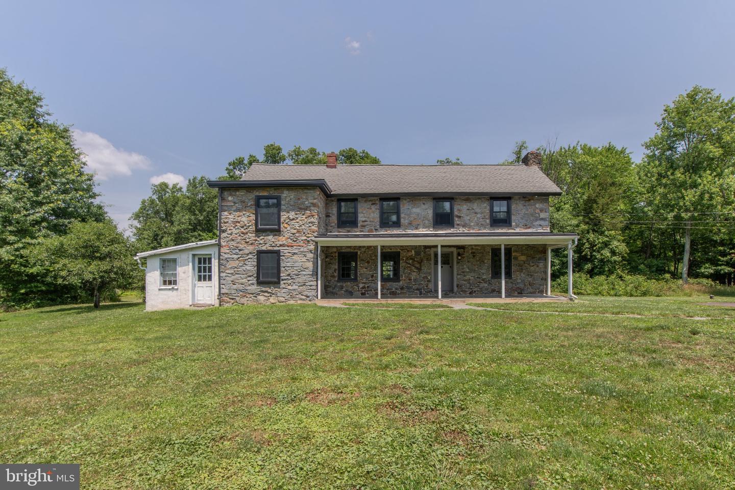 1350 Old Plains Rd Property Photo 1