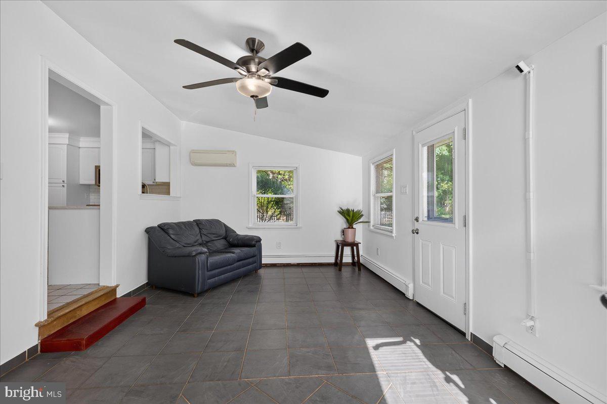 321 Almshouse Rd Property Photo 12