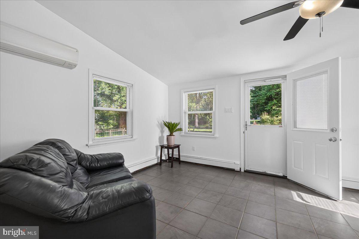 321 Almshouse Rd Property Photo 15