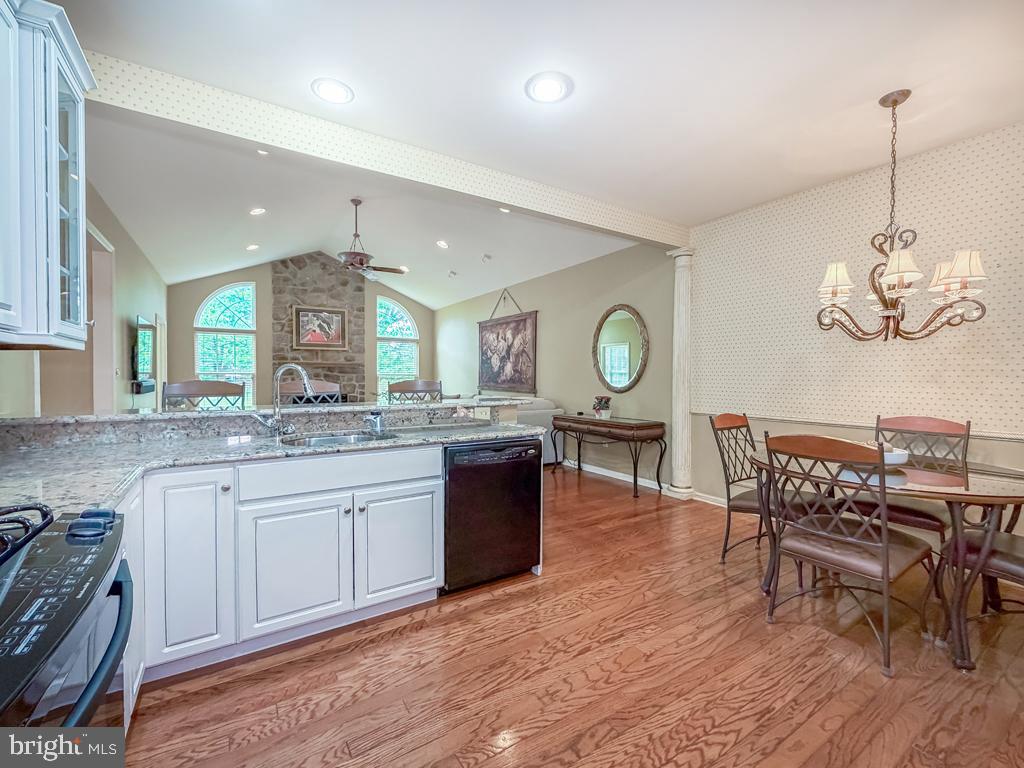 233 Shady Brook Dr Property Photo 11