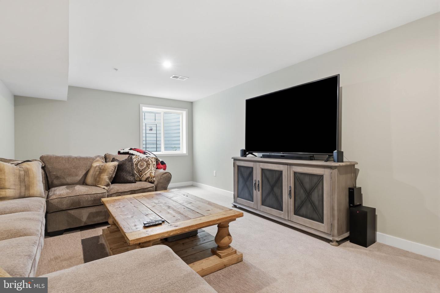 30 Griffin Way Property Photo 34