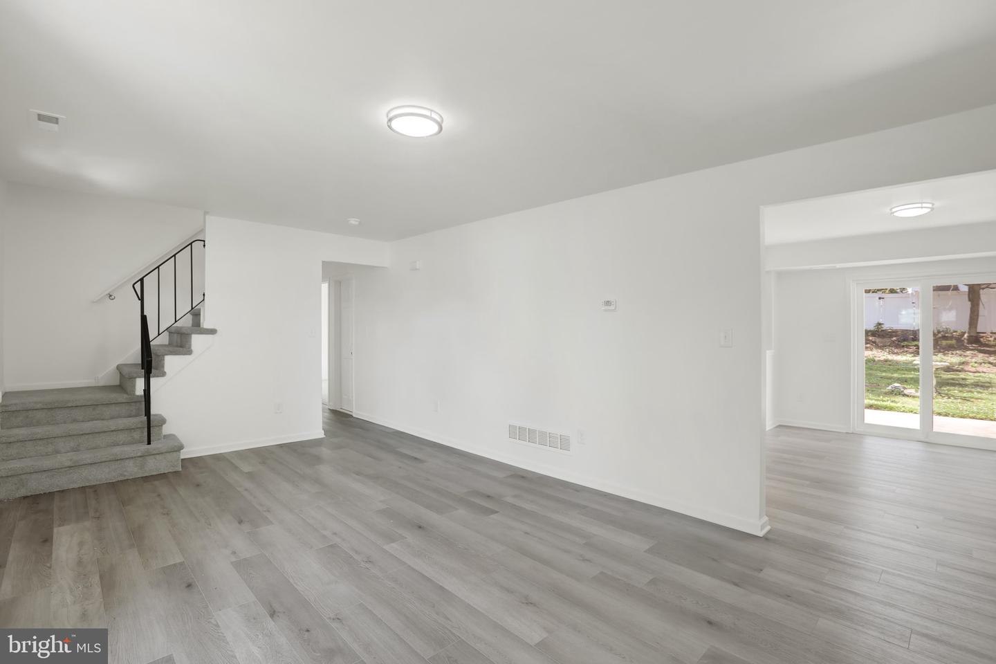 3032 Gilbert Dr Property Photo 6