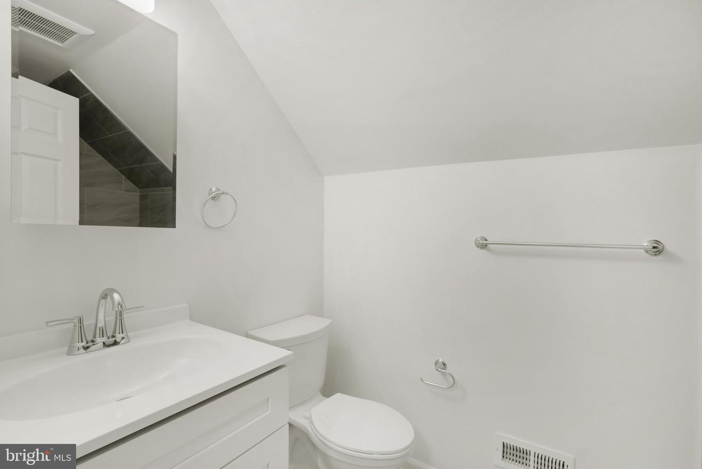 3032 Gilbert Dr Property Photo 23
