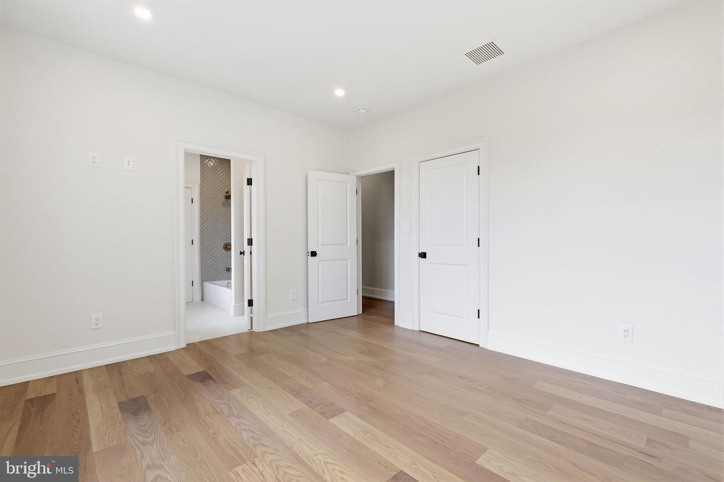 39 East St Property Photo 75