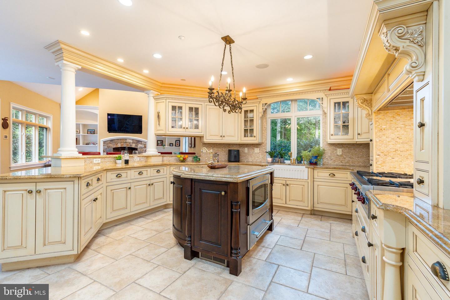 3525 Wellsford Ln Property Photo 15