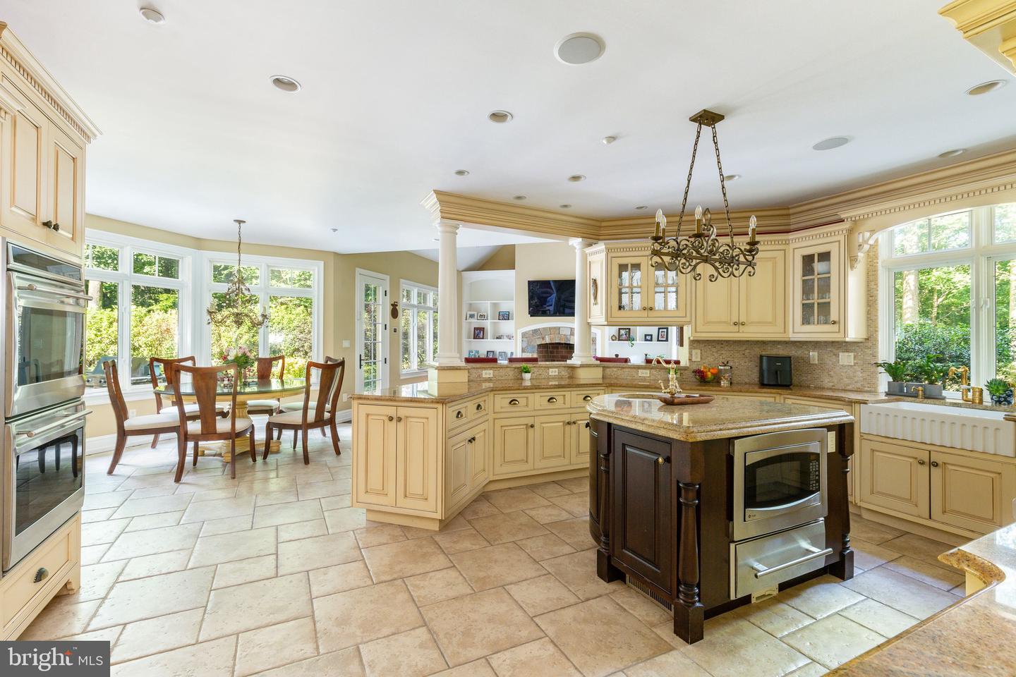 3525 Wellsford Ln Property Photo 21