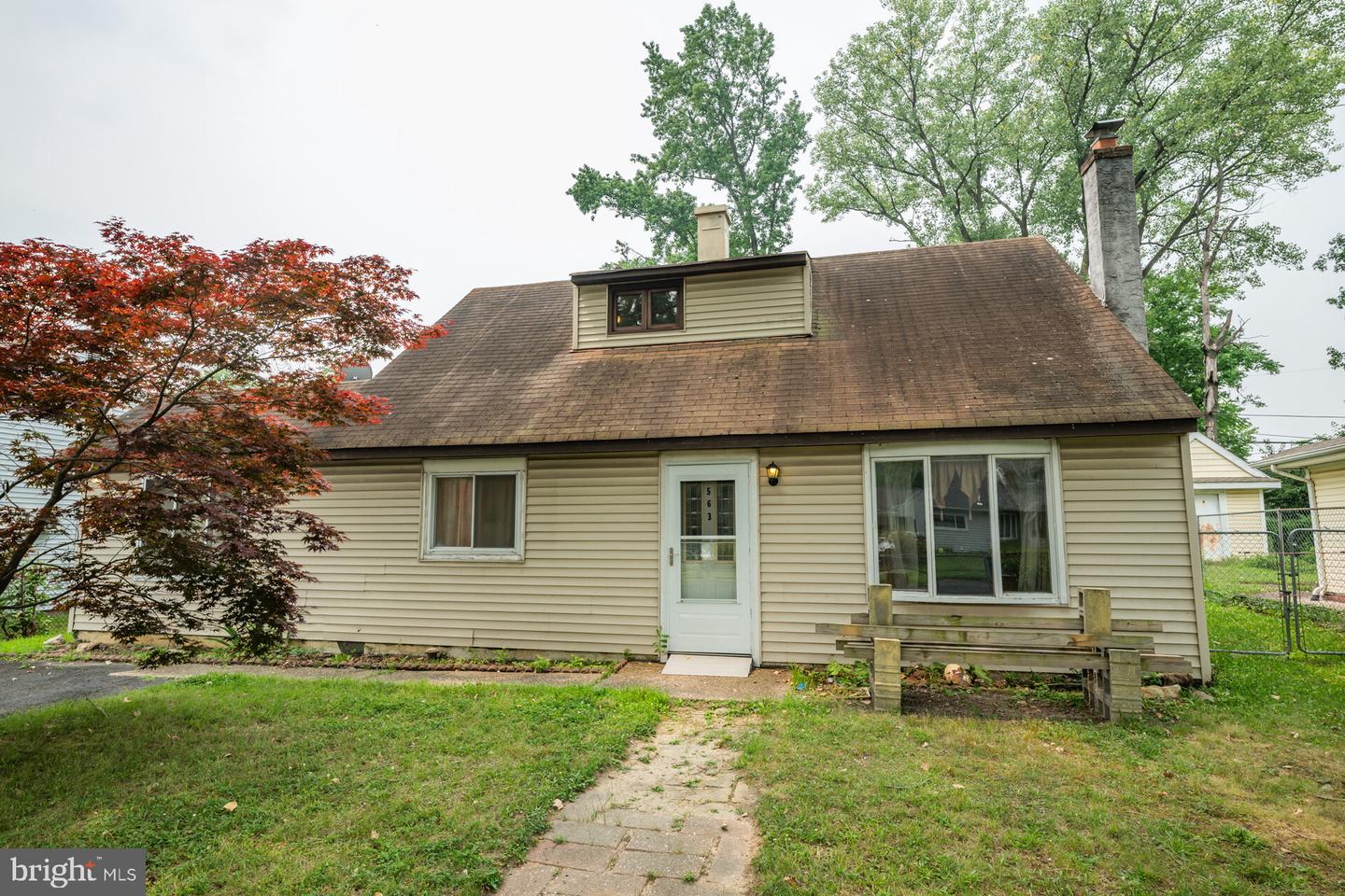 563 Wilk Dr Property Photo 1