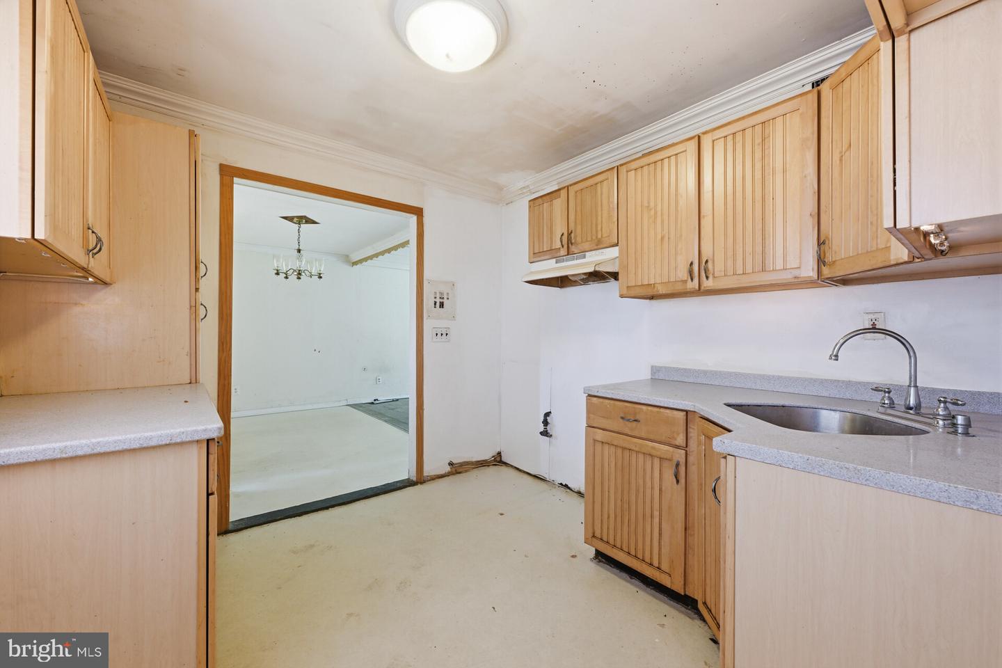 563 Wilk Dr Property Photo 4