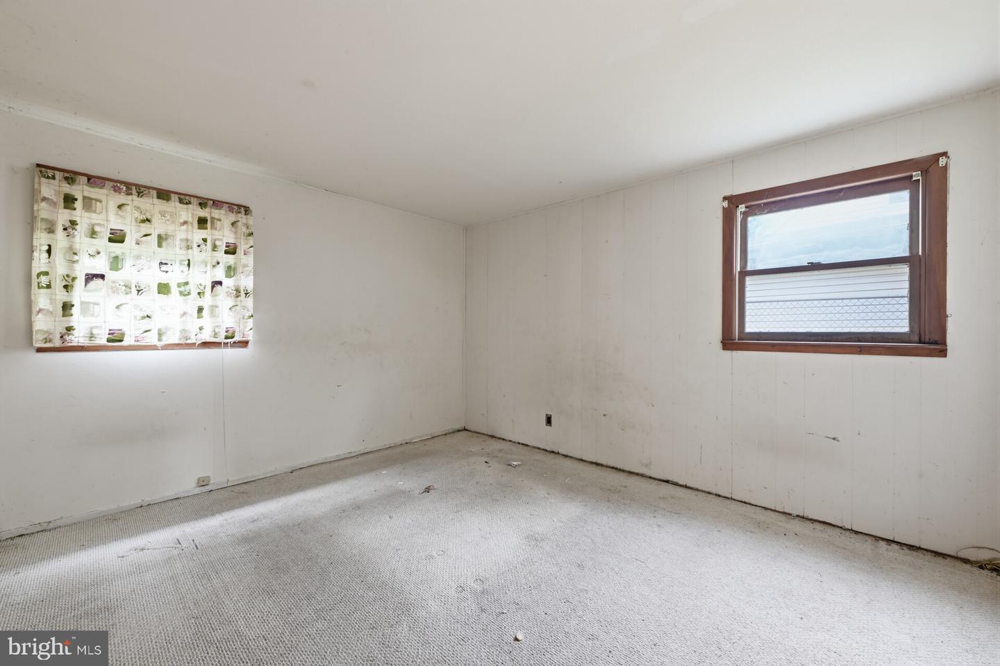 563 Wilk Dr Property Photo 10