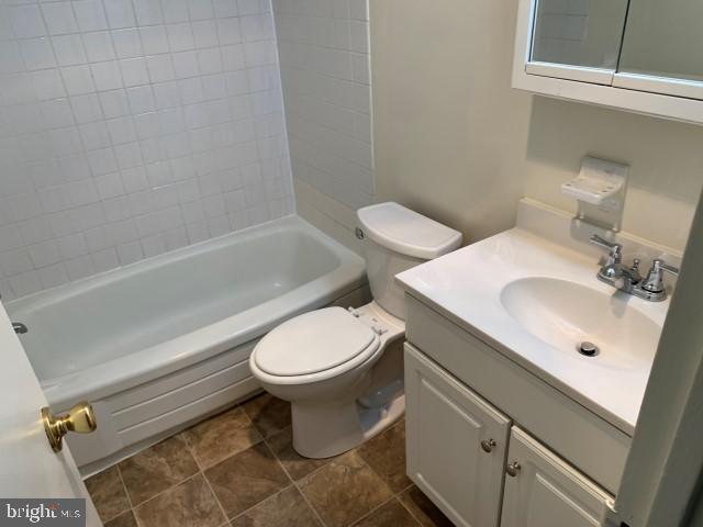 126 E Maple Ave #d27 Property Photo 11