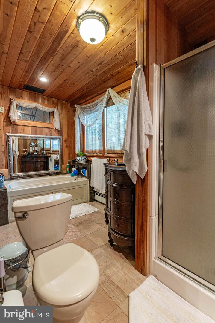 2485 Hieter Rd Property Photo 33